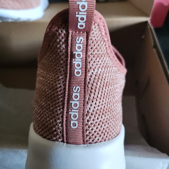 Women's Adidas Cloudfoam running shoes size 10 - Picture 3 of 4